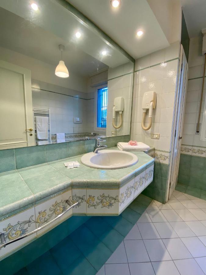 Villa Alda Suites & Rooms Червія Екстер'єр фото