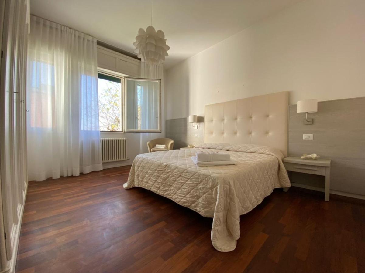 Villa Alda Suites & Rooms Червія Екстер'єр фото
